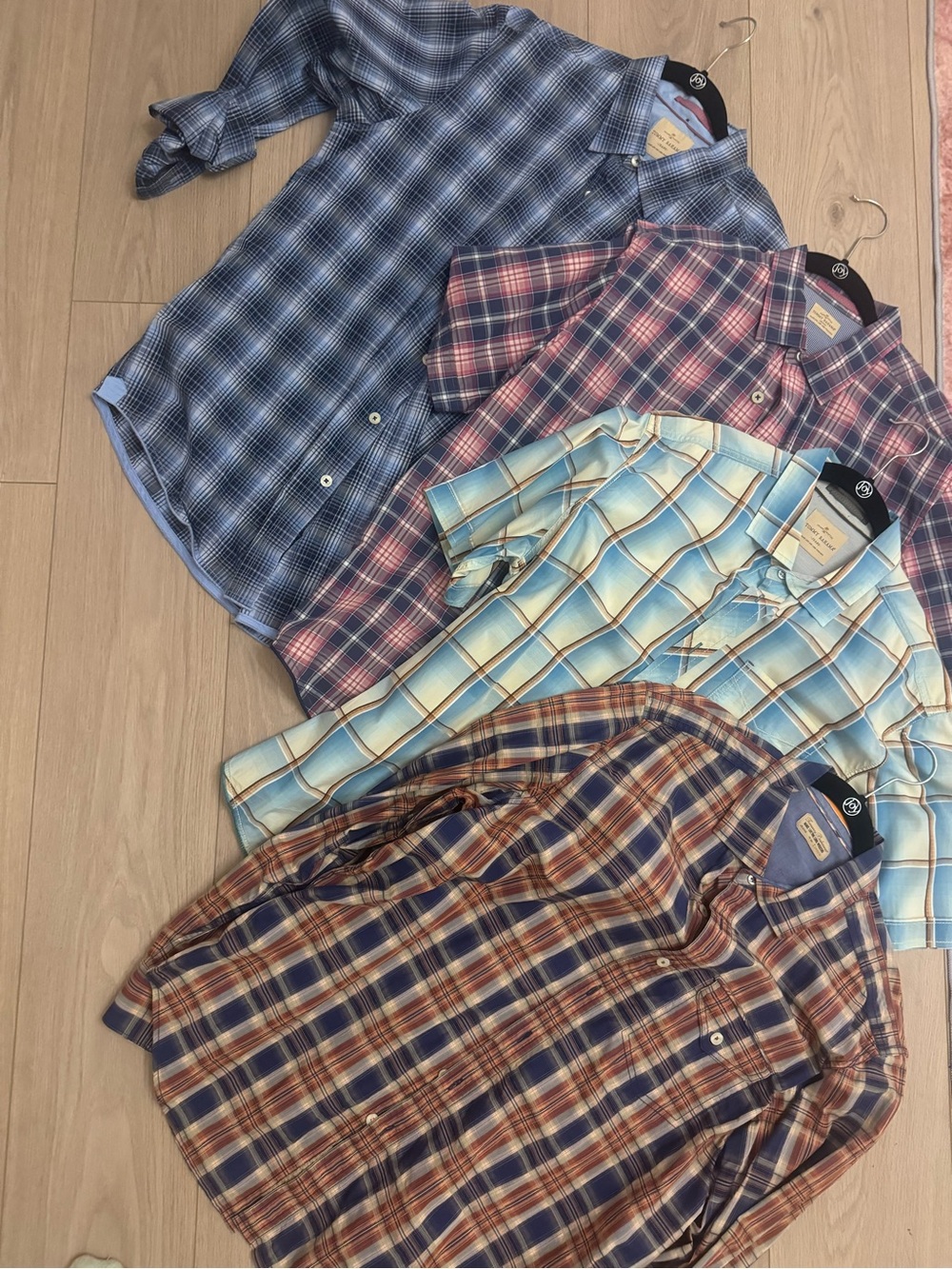 Tommy Bahama (4) Plaid Button-Up Shirt - Blue/Tan Large